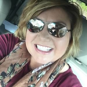 Meet your Posher, Mitzi